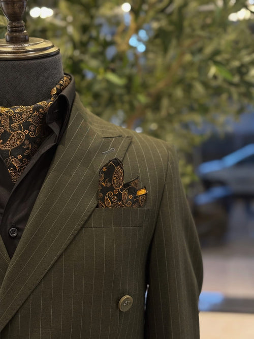 Croizet Suit