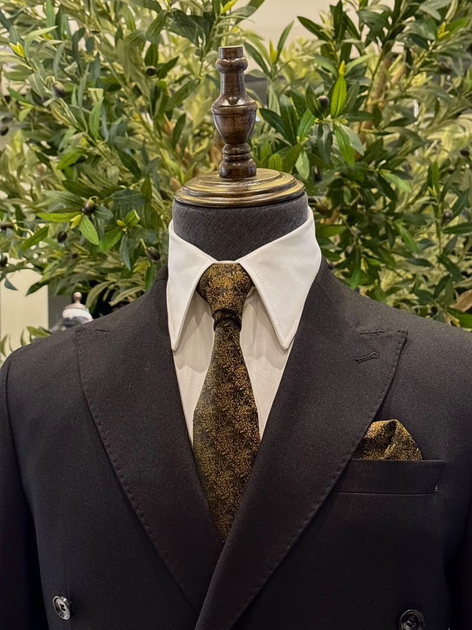 croizet Suit